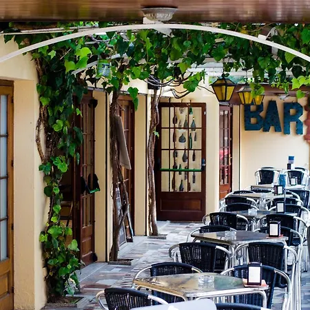 Hostal Lloret-2